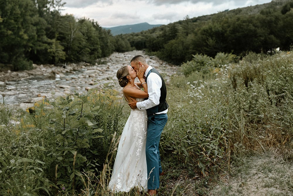 wedding-river-012-v2